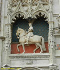 Блуа. Конная статуя Людовика XII