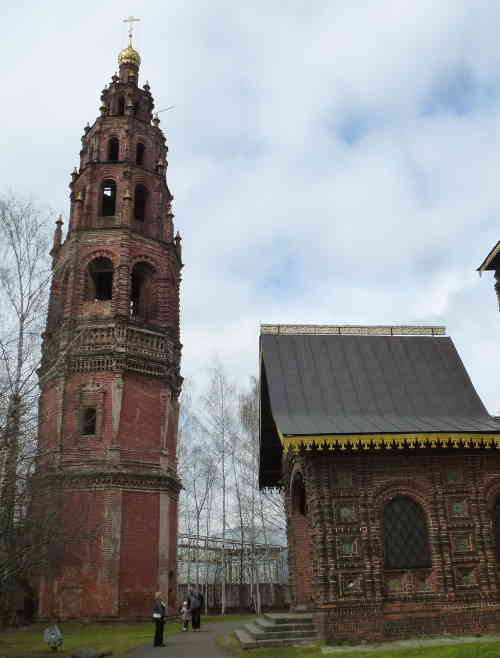 Колокольня. Церковь Иоанна Предтечи в Толчкове (Ярославль)