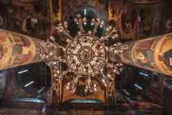 Люстра «Урожай» Успенского собора Московского кремля (Москва)