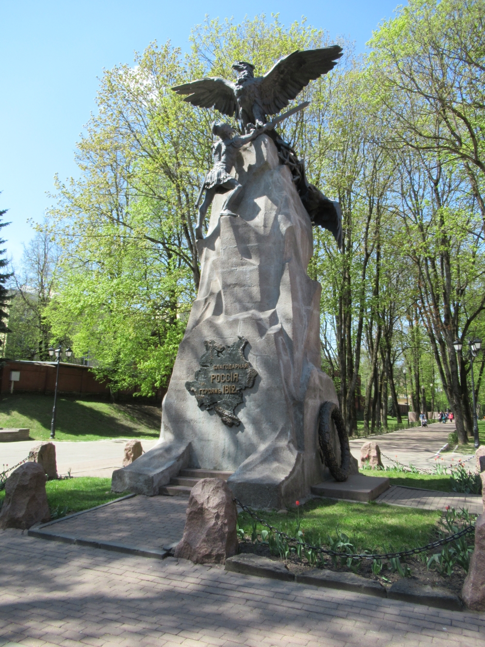Памятник героям 1812 года в Смоленске