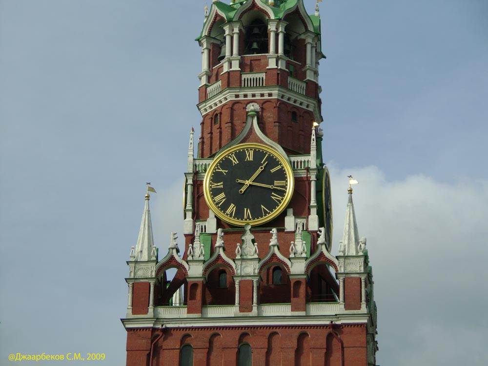 Кремлевские куранты на спасской башне