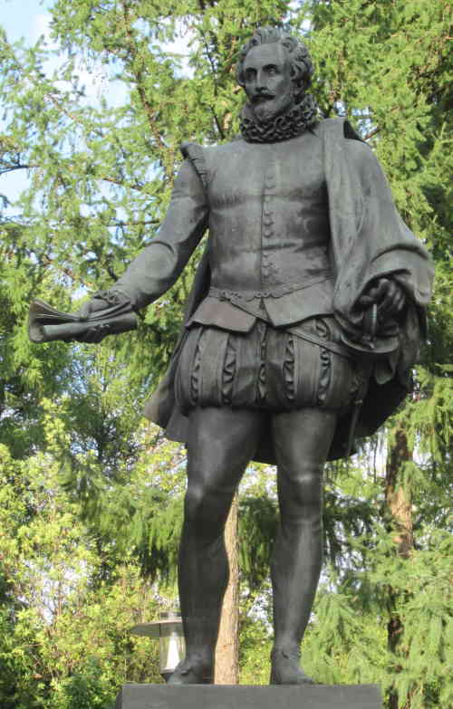 Памятник Сервантесу (Москва)
